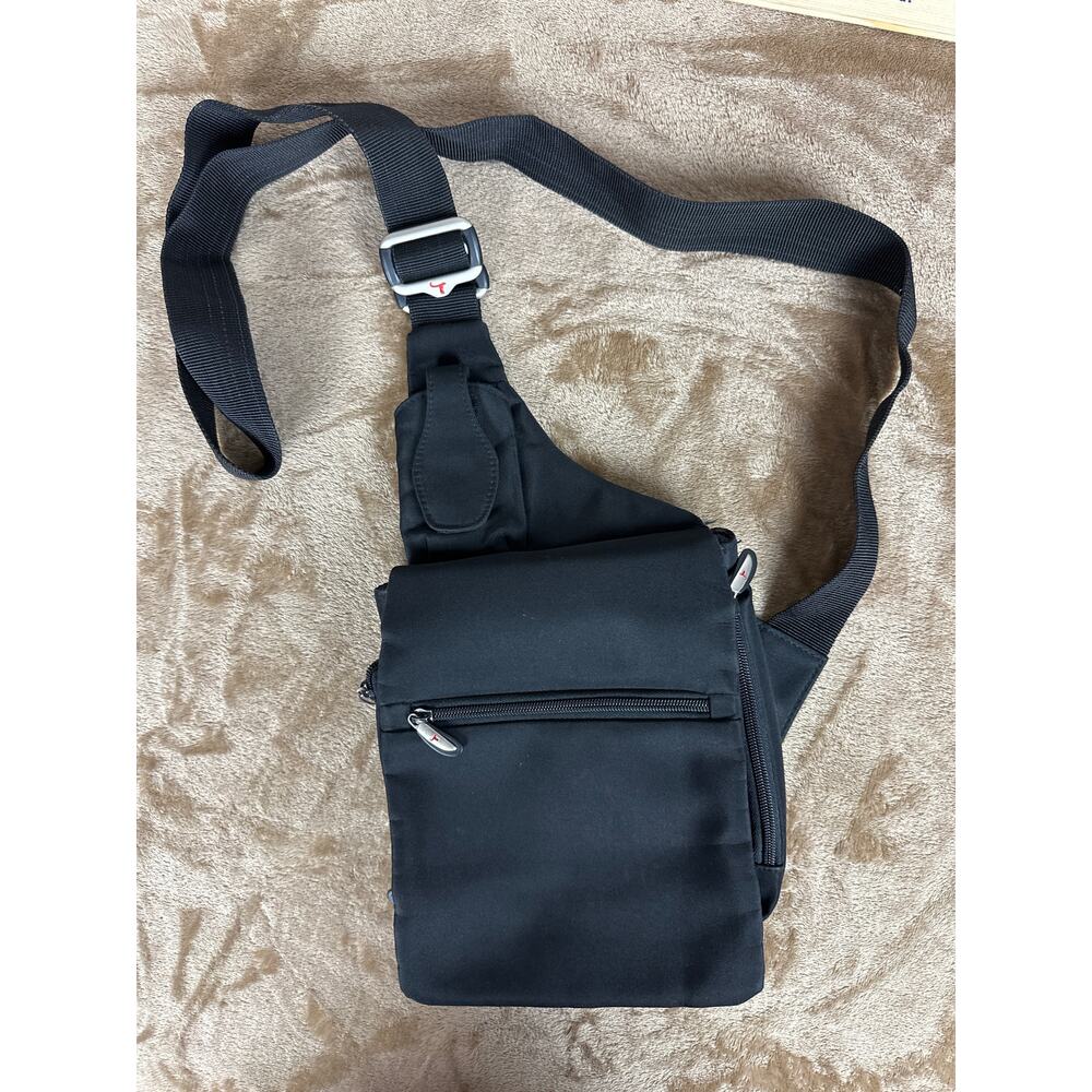 Travelon Crossbody Travel black nylon multi pocket organizer handbag purse C 14